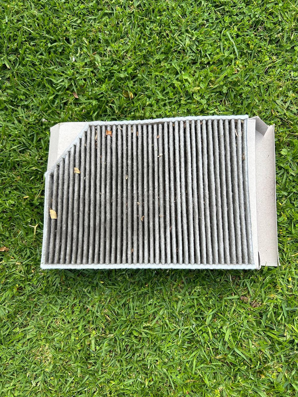 Porsche Taycan How to Replace the cabin filter in your Taycan IMG_3753