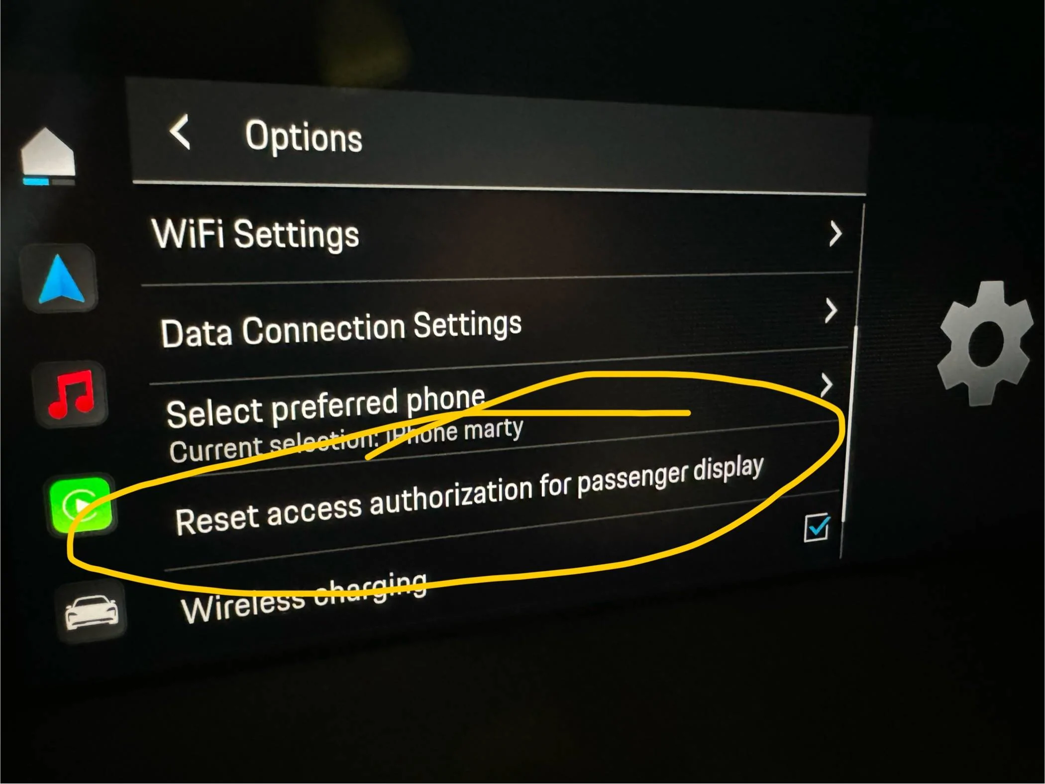 Porsche Taycan reset access authorization for passenger display IMG_0599