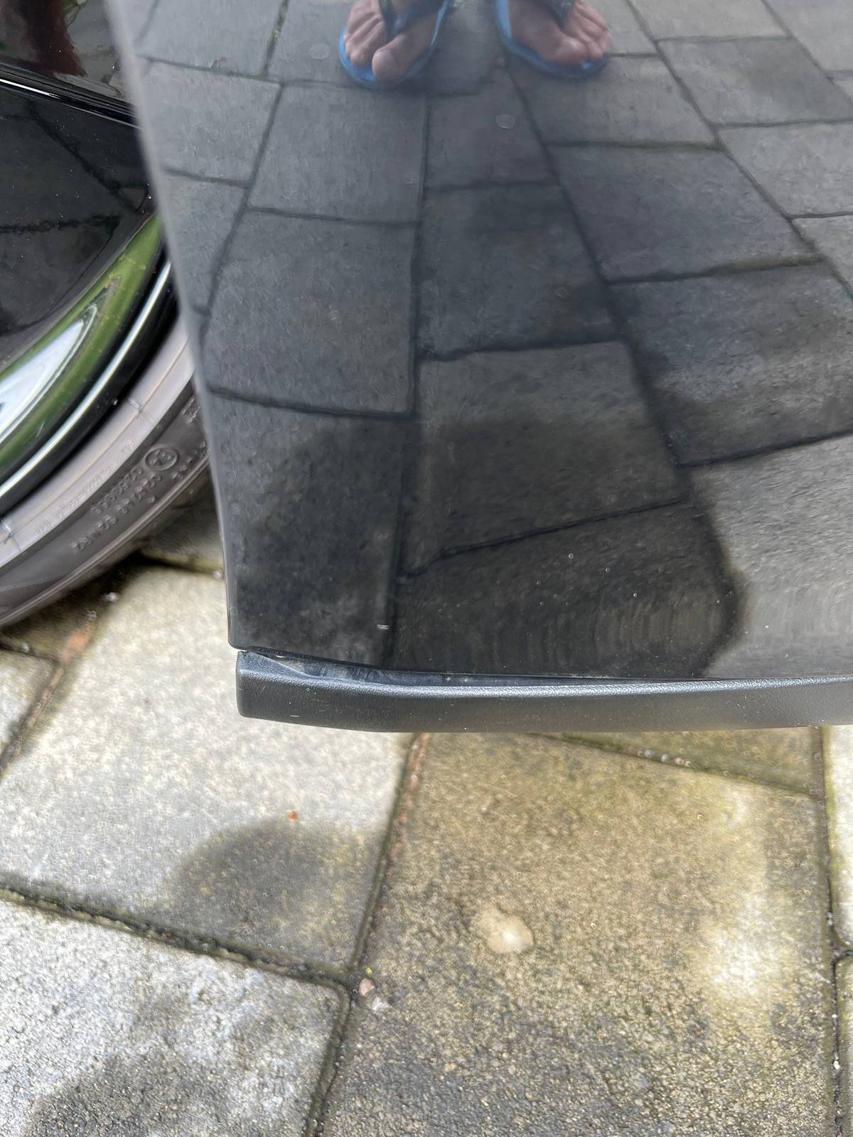 Porsche Taycan Faulty front splitter IMG_2849