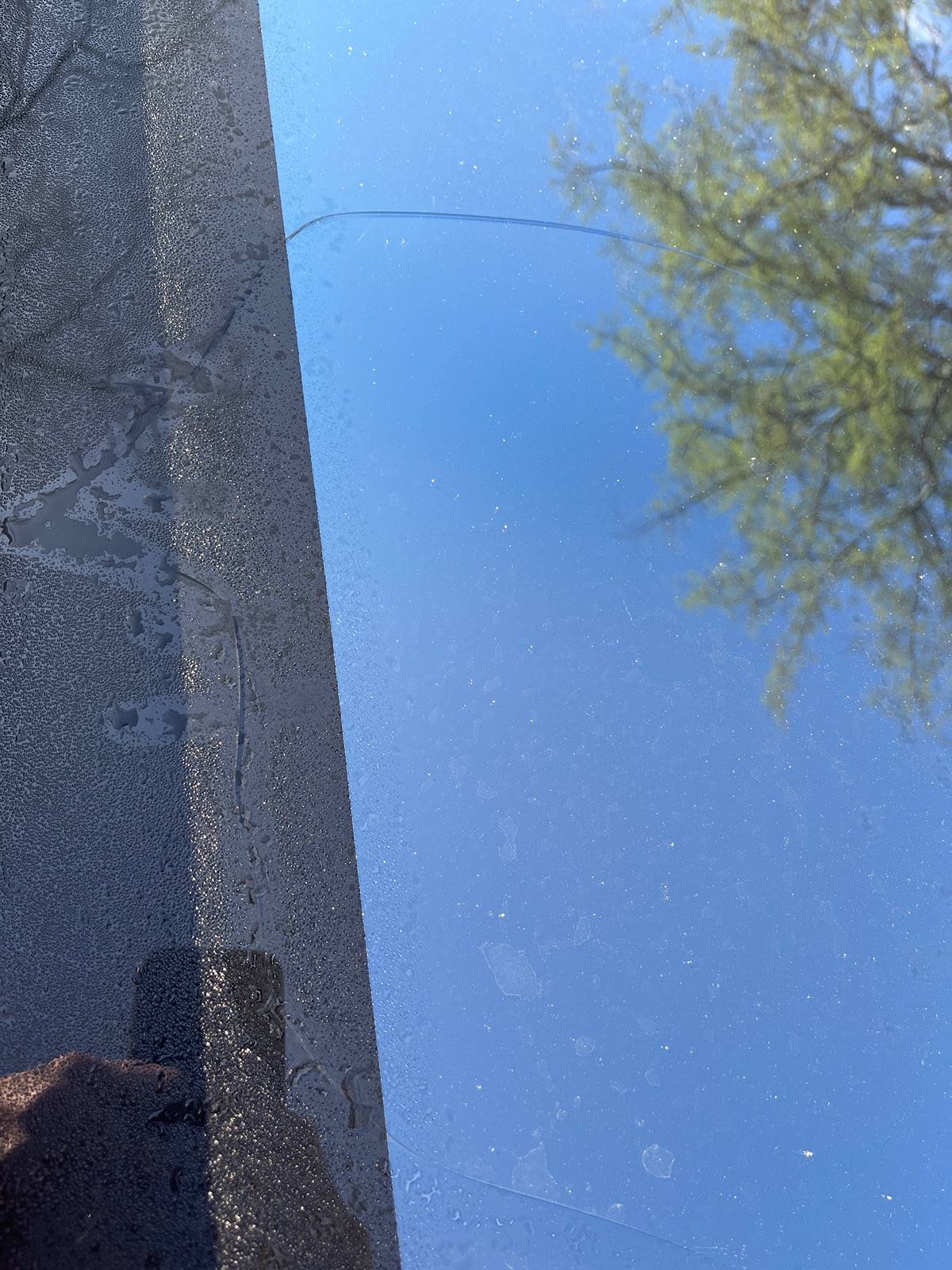 Porsche Taycan Pano glass crack image