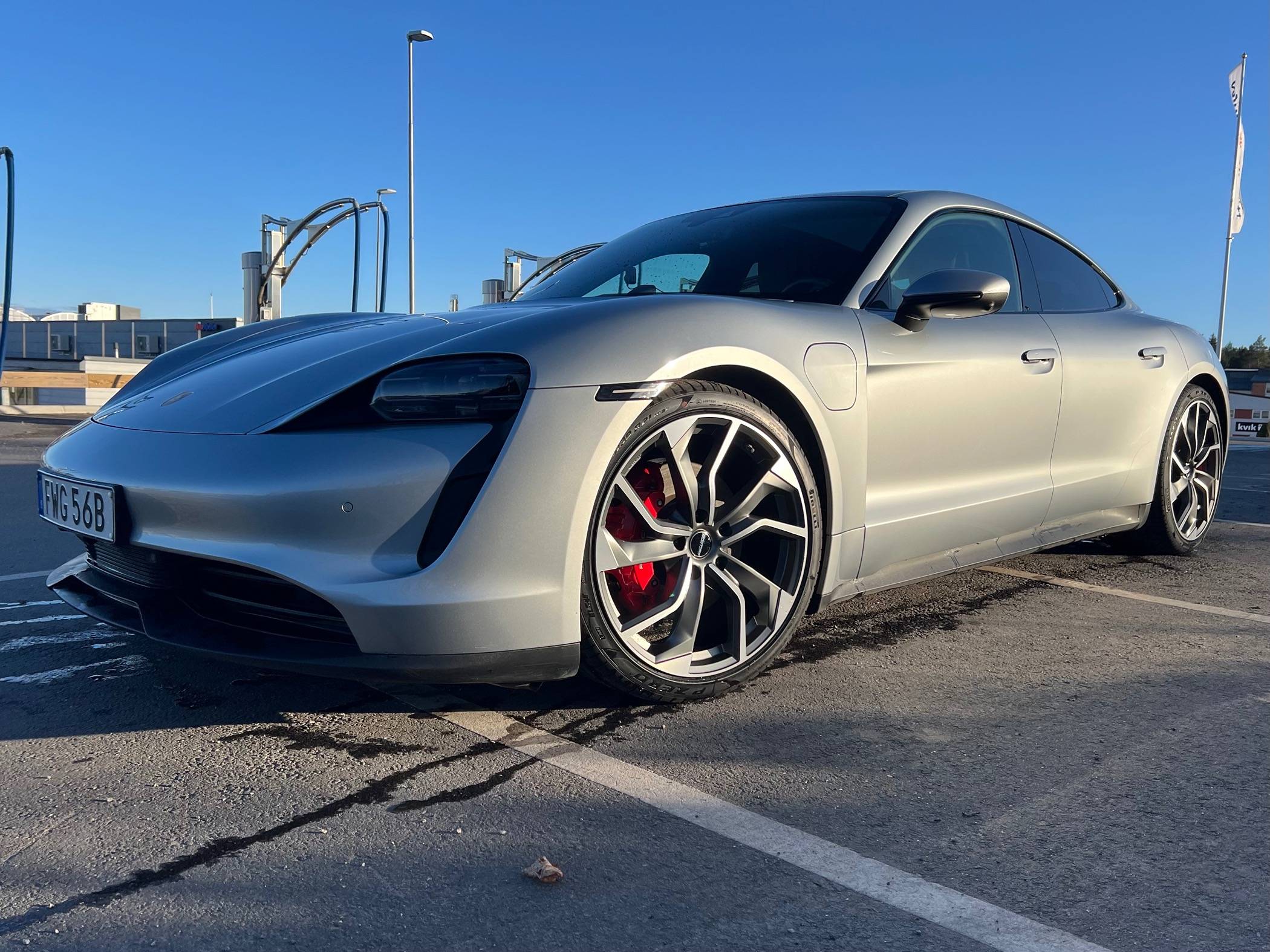 Porsche Taycan Any Gmp Italia Rebel 21" pics? IMG_5973