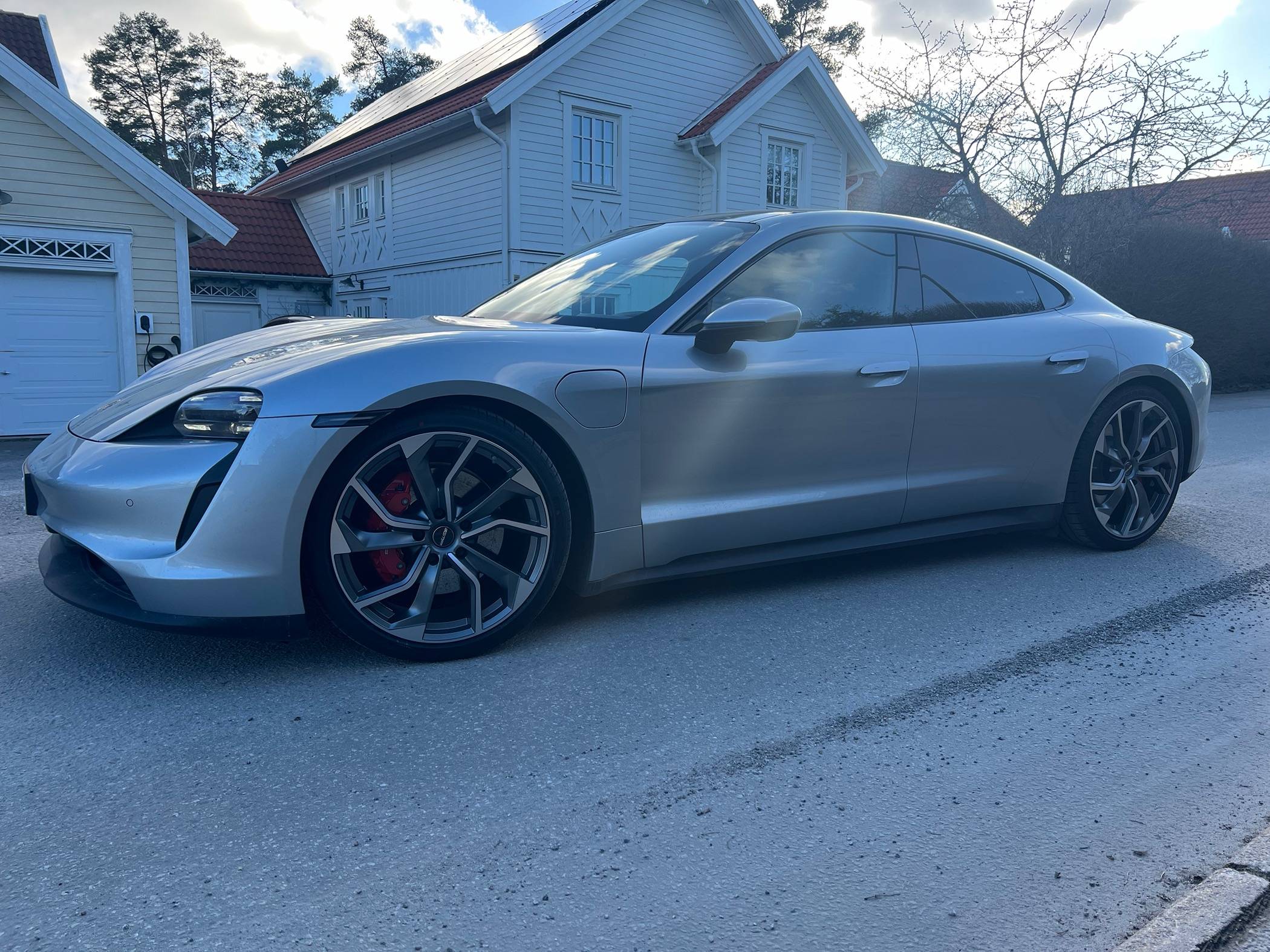 Porsche Taycan Any Gmp Italia Rebel 21" pics? IMG_5970