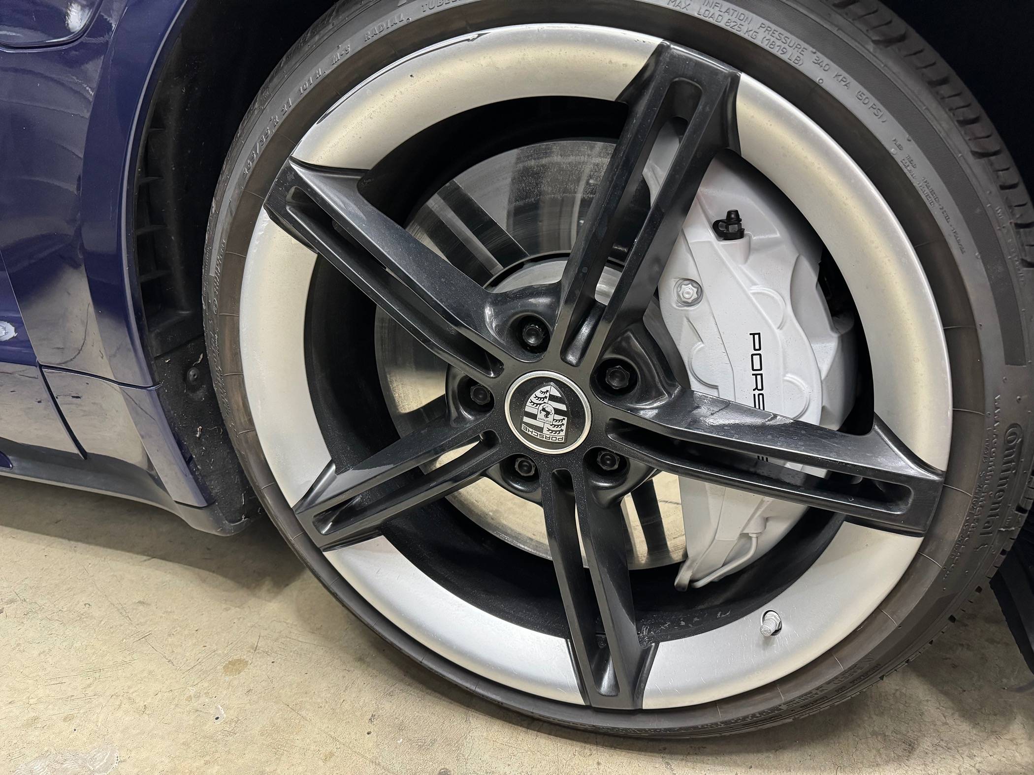 Porsche Taycan WTB 21" Mission E wheels +/- tires IMG_2398