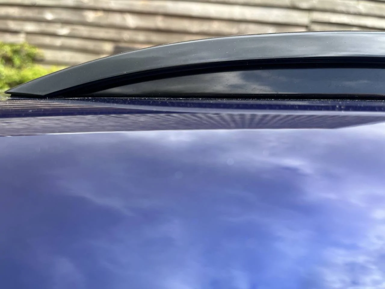 Porsche Taycan Thule Edge Wingbar or Porsche roofbars for CT4? IMG_4917 Larg