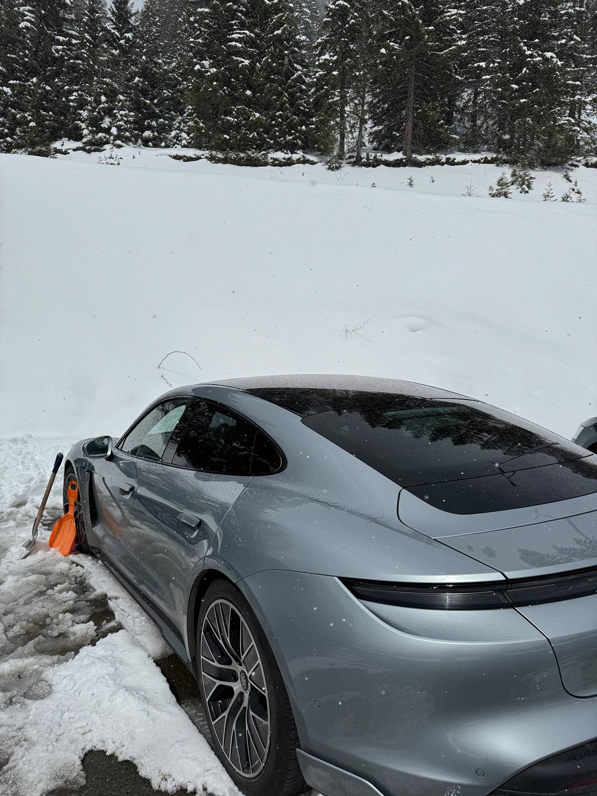 Porsche Taycan -4 and the heater kaput… wish me luck IMG_1060