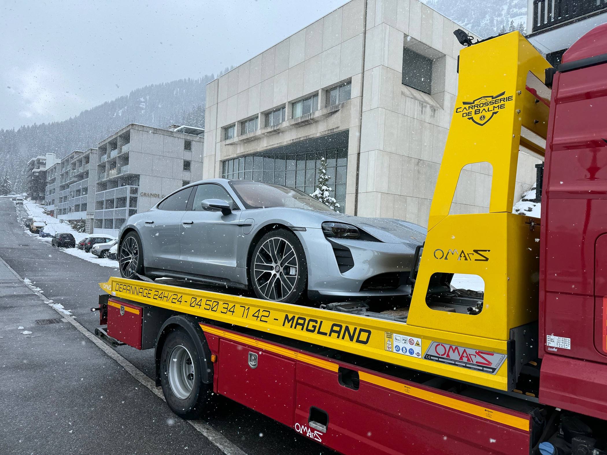 Porsche Taycan -4 and the heater kaput… wish me luck IMG_1066