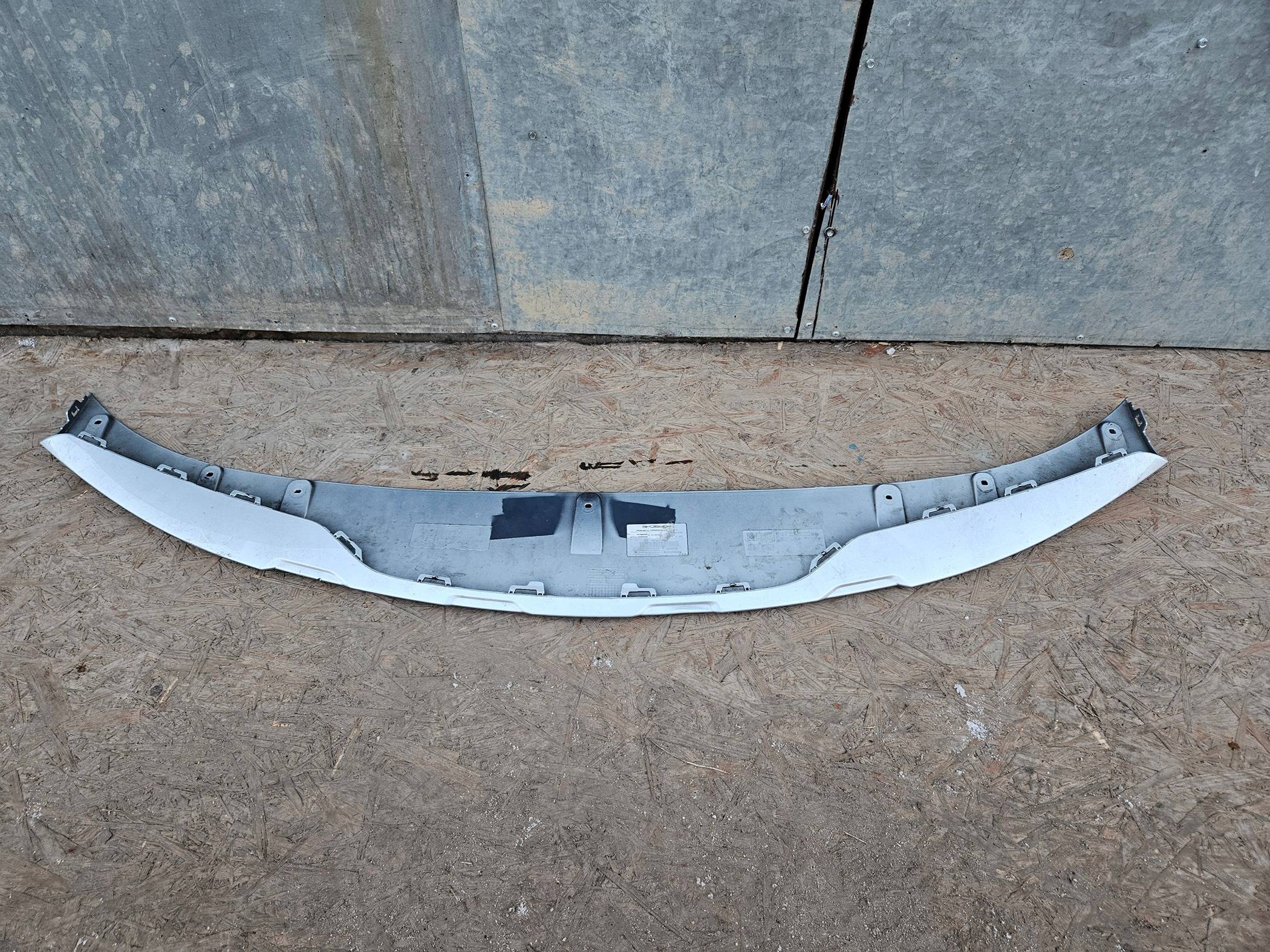 Porsche Taycan How to remove/replace lower valance on CT? Valance1