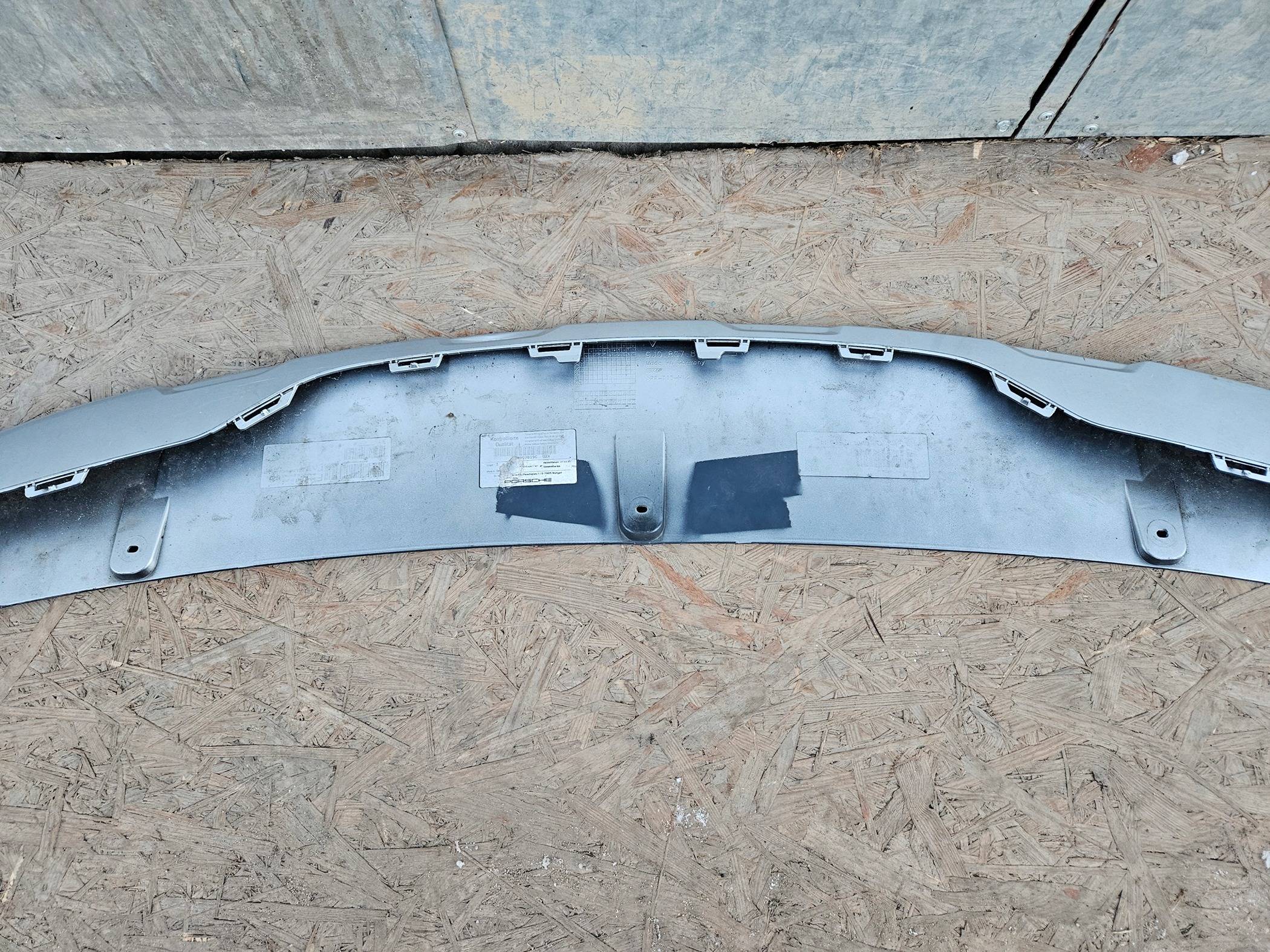 Porsche Taycan How to remove/replace lower valance on CT? Valance3