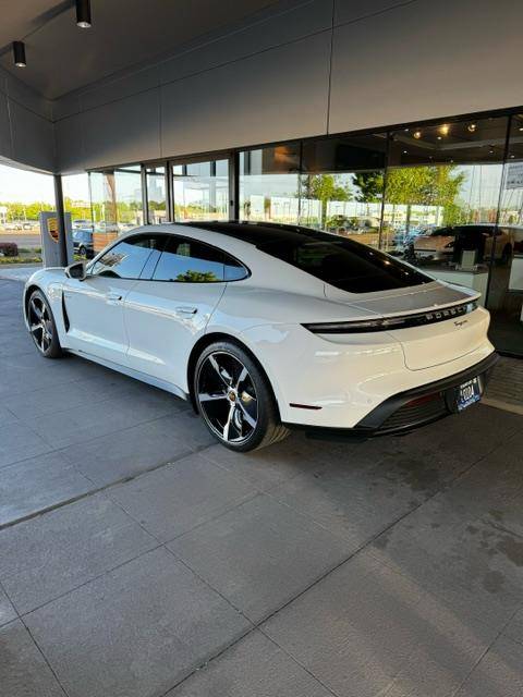 Porsche Taycan FS: 2021 Porsche Taycan image1