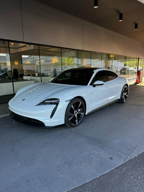 Porsche Taycan FS: 2021 Porsche Taycan image2