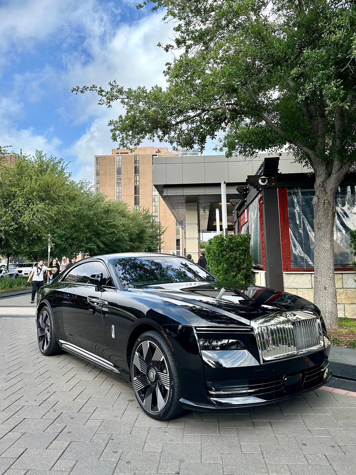 Porsche Taycan Rolls Royce Spectre EV IMG_8981