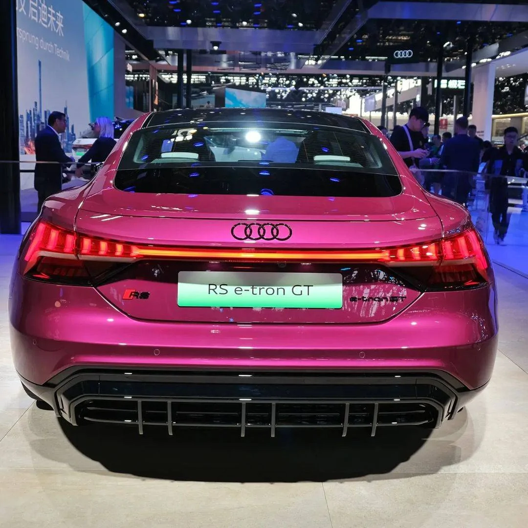 Porsche Taycan Audi Exclusive colors  for the E-Tron GT Snapinsta.app_441516307_1150374653048515_5596905891363548963_n_1080