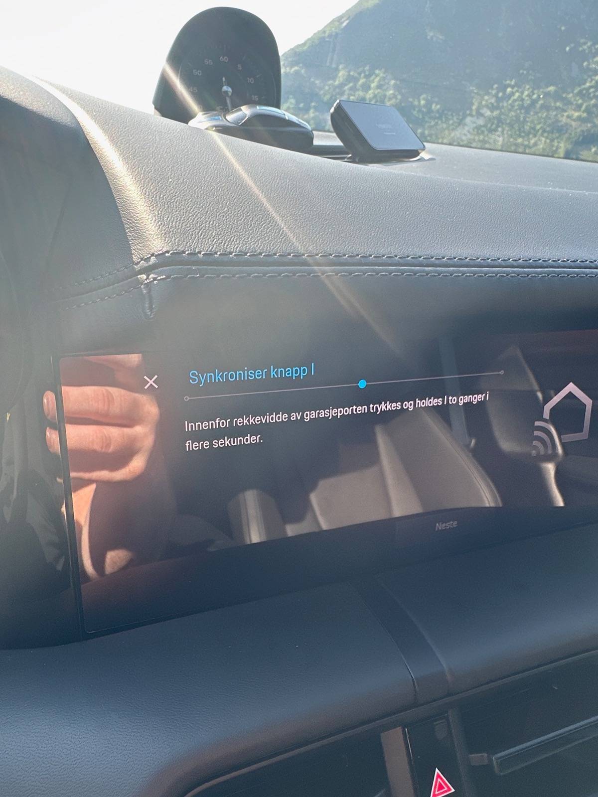 Porsche Taycan Can't set up a Homelink image1