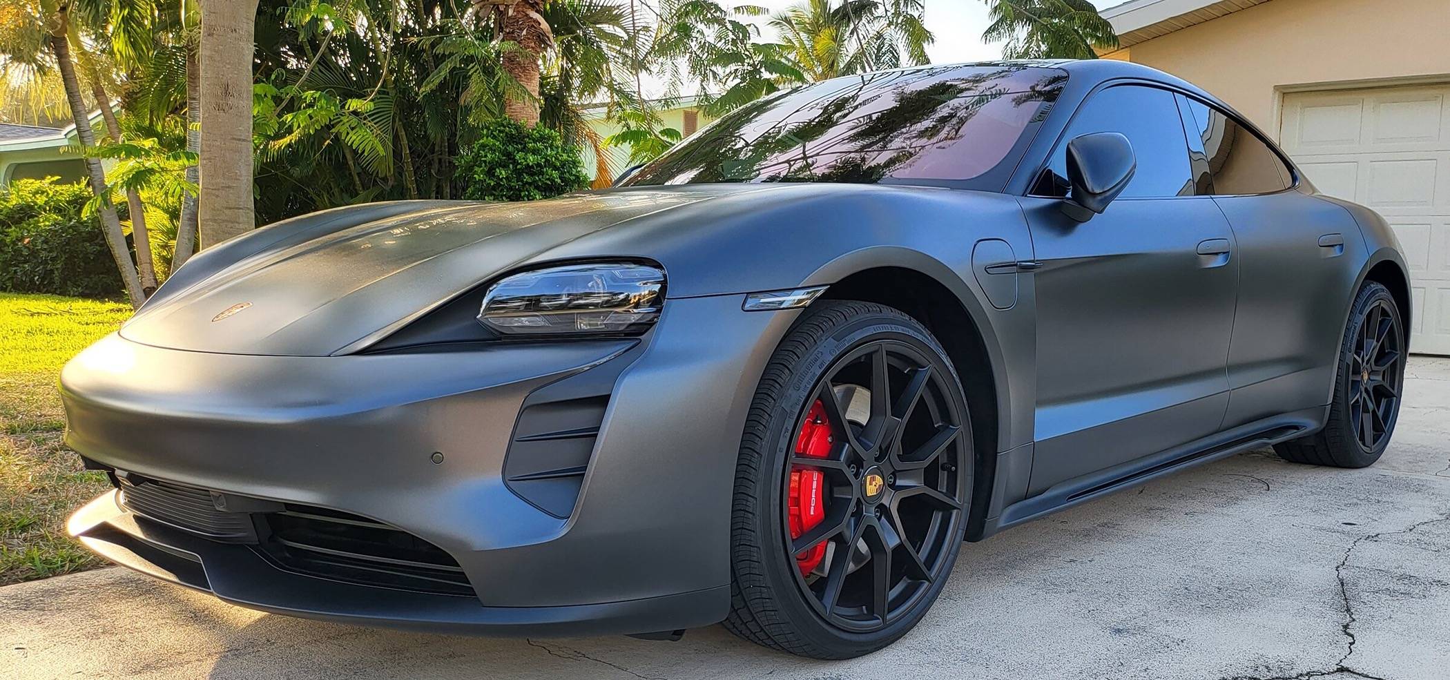 Porsche Taycan Satin matte wrap + Vossen HF5 20220428_185136