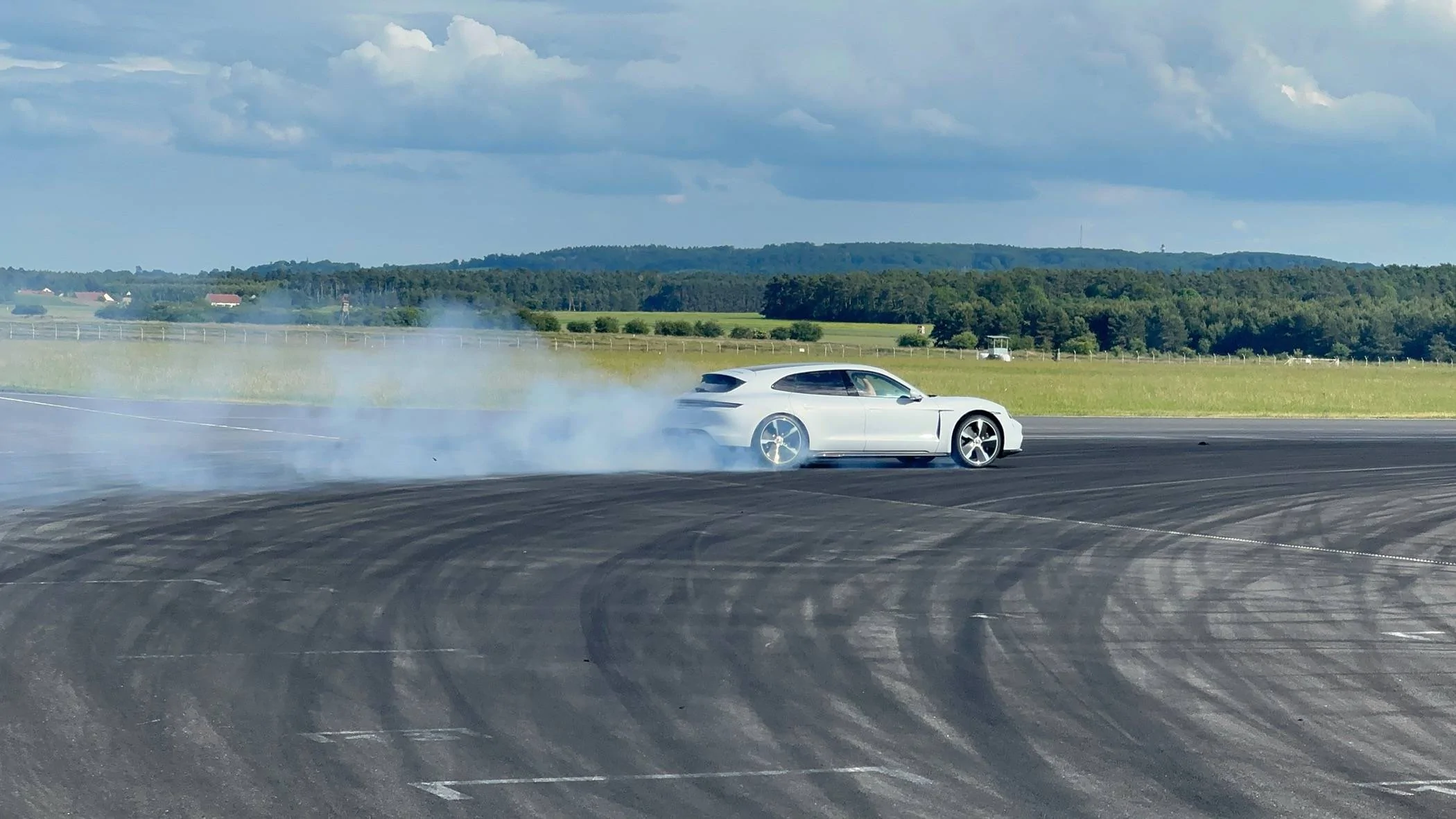 Porsche Taycan Tracking the 2025 Taycan at Silesia Ring Track (Porsche Experience Center Event) IMG_7484