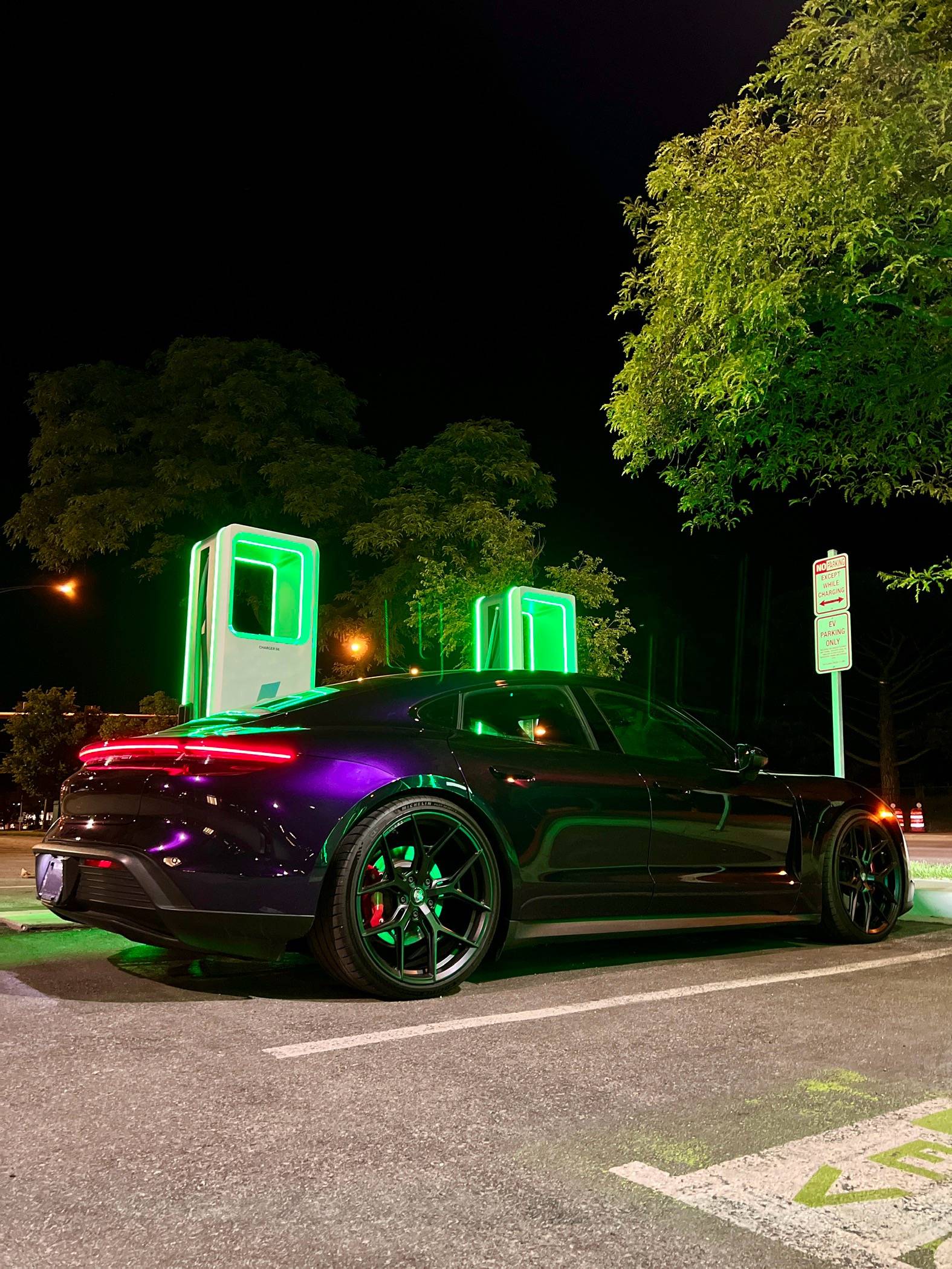 Porsche Taycan Midnight Purple PPF + 22" Vossen HF5 IMG_6196 2