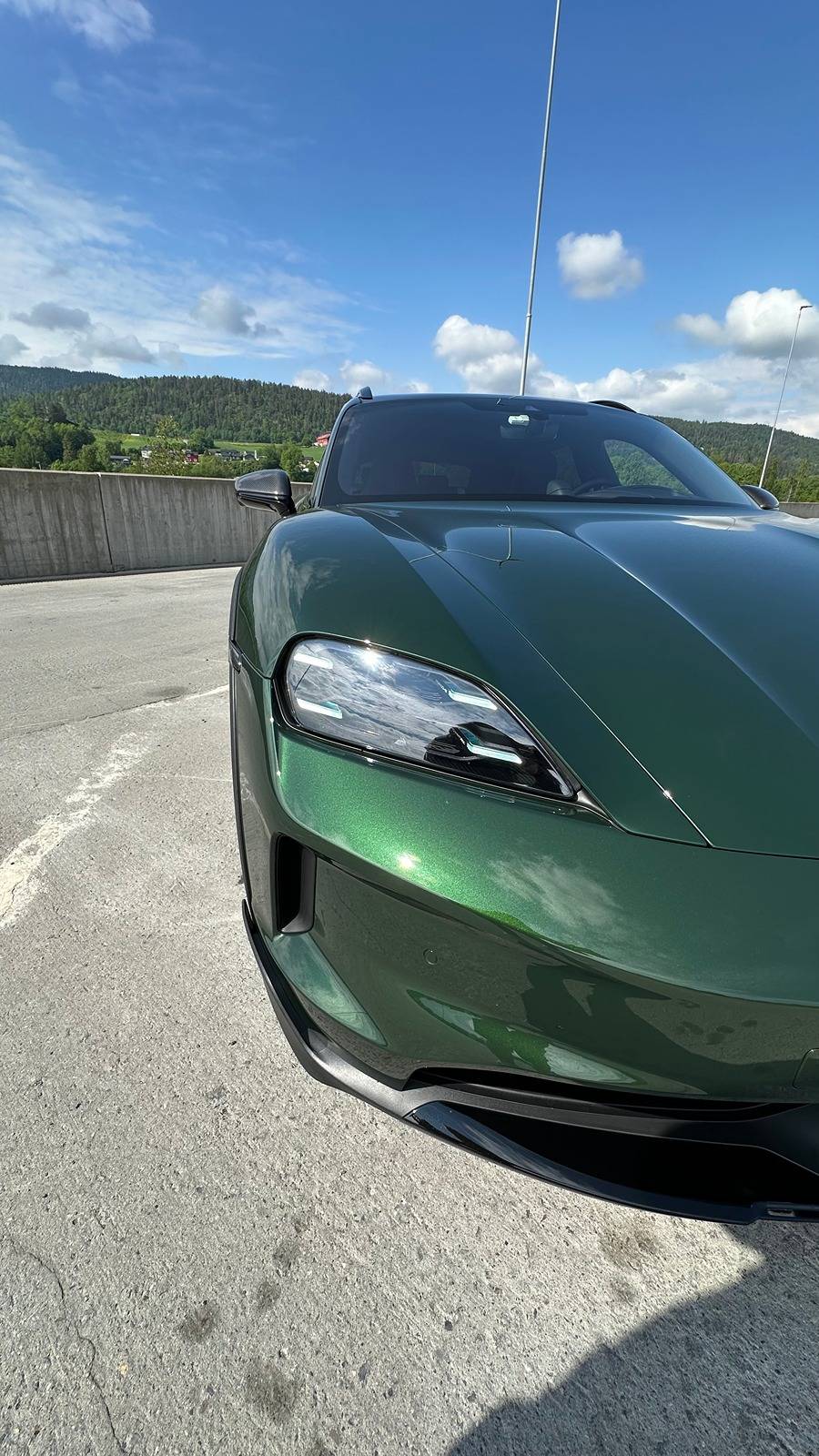 Some images of MY 2025 Cross Turismo 4 in Oak Green | TaycanForum
