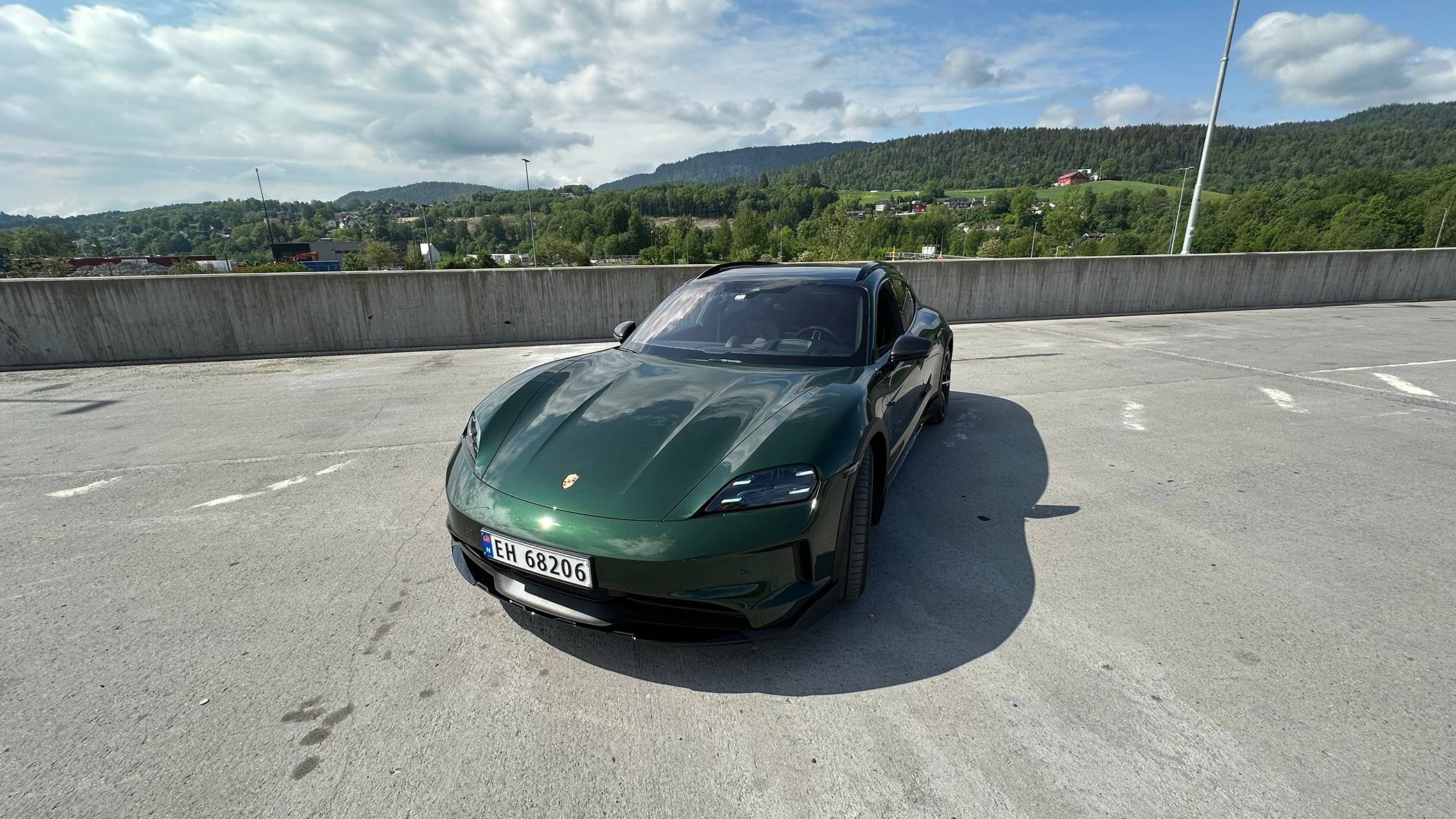 Porsche Taycan Some images of MY 2025 Cross Turismo 4 in Oak Green 2024-05-25 11.22.39