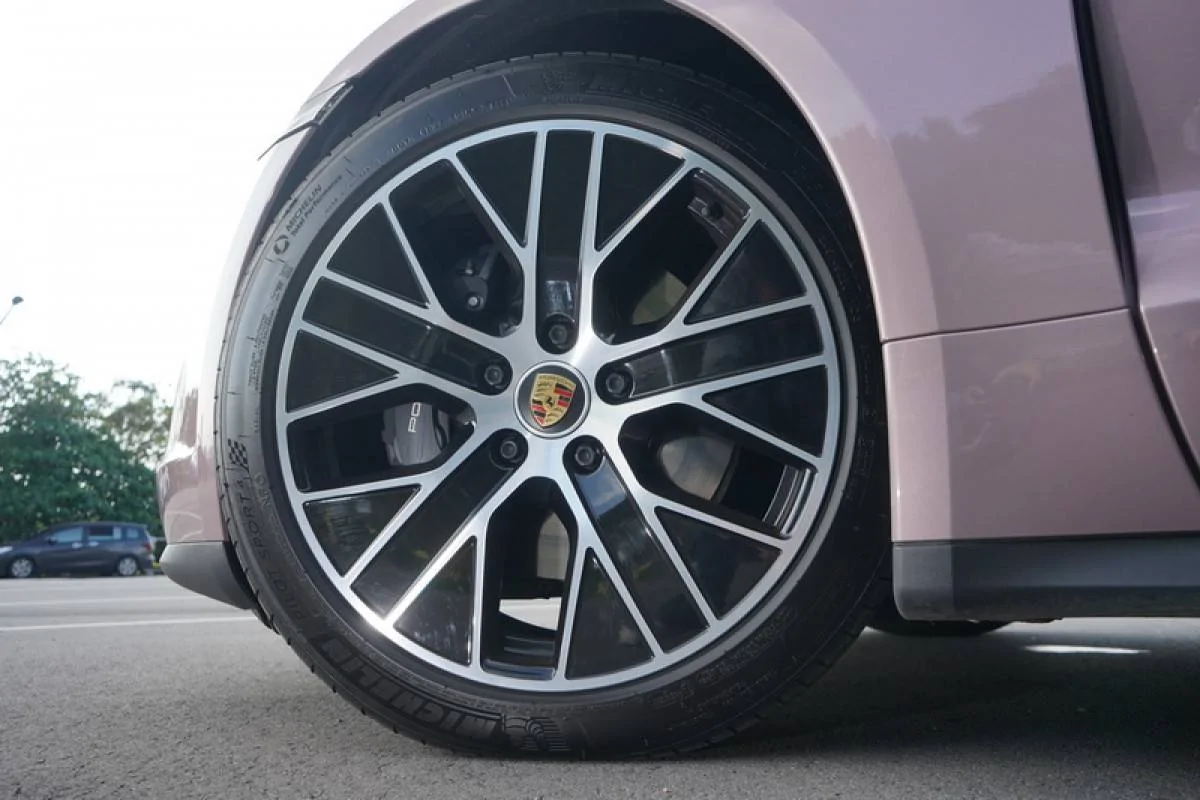 Porsche Taycan Best looking wheels for Taycan Turbo? IMG_1580