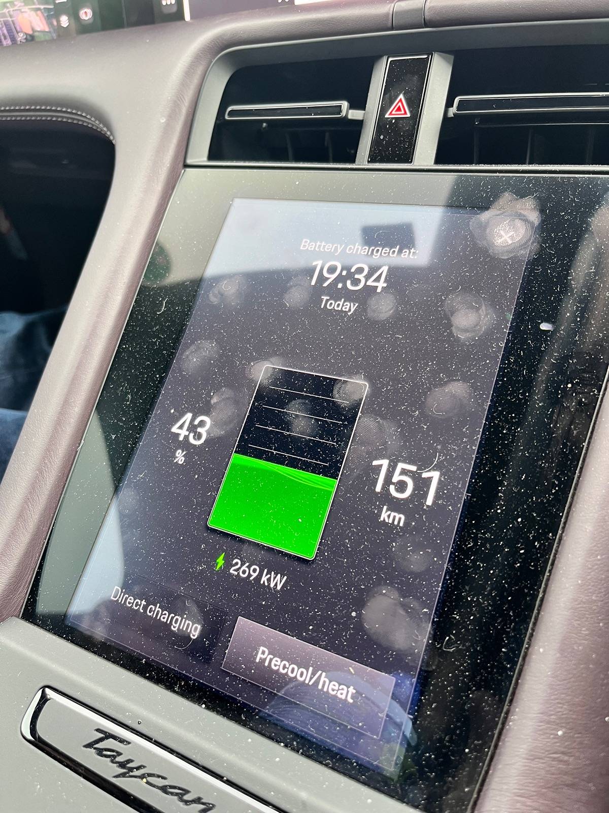 Porsche Taycan Charging at 269 kW IMG_0036