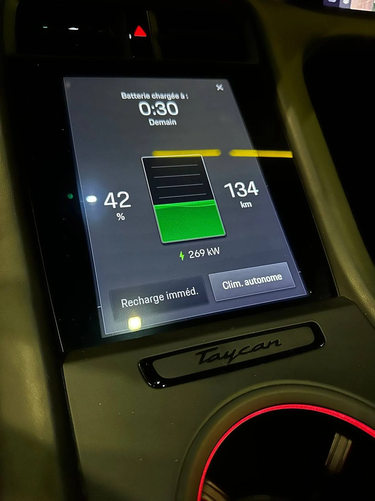Porsche Taycan Charging at 269 kW IMG_1064