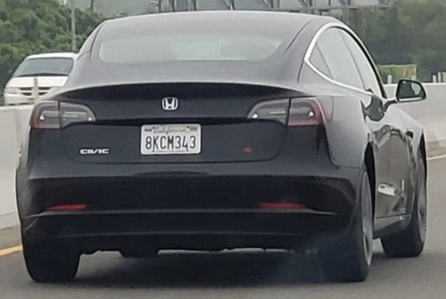 Porsche Taycan WTB: Taycan 4S Rear Badge/Model Designation 1717653622832-hs