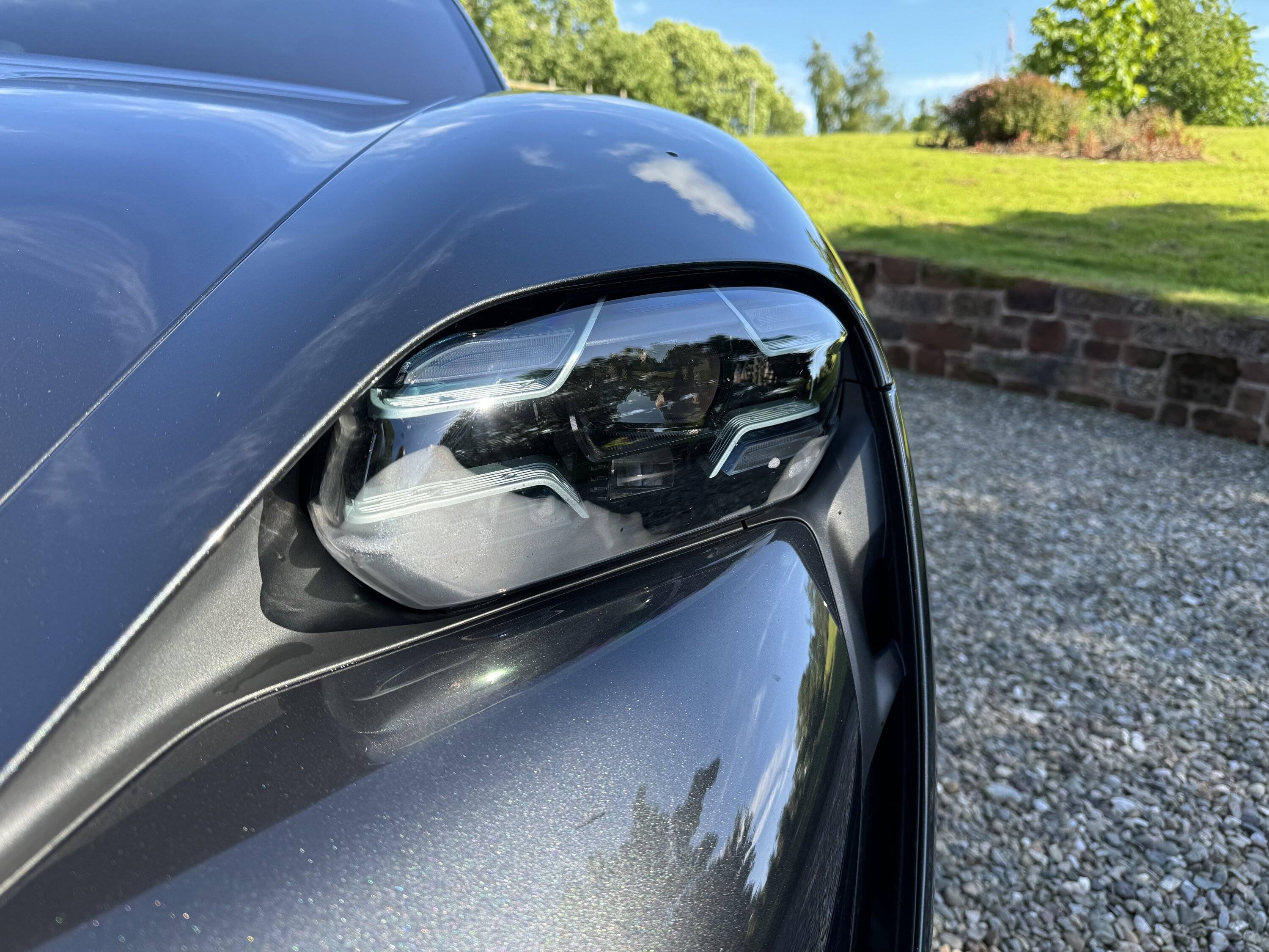 Porsche Taycan Headlight condensation IMG_0304