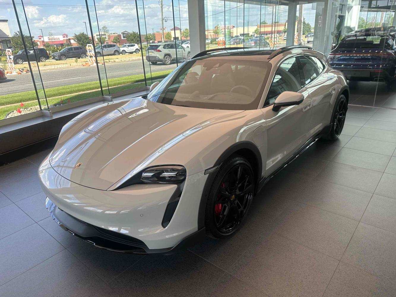 Porsche Taycan Members Say Hello Here! image_1