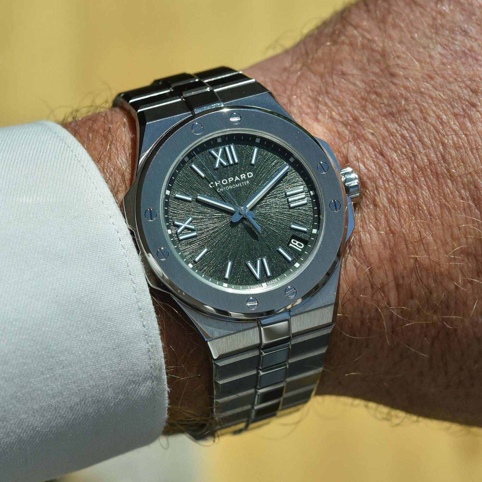 Porsche Taycan Watch collectors - let's talk watches here! Chopard-Alpine-Eagle-41-pine-Green-Dial-hands-on-1