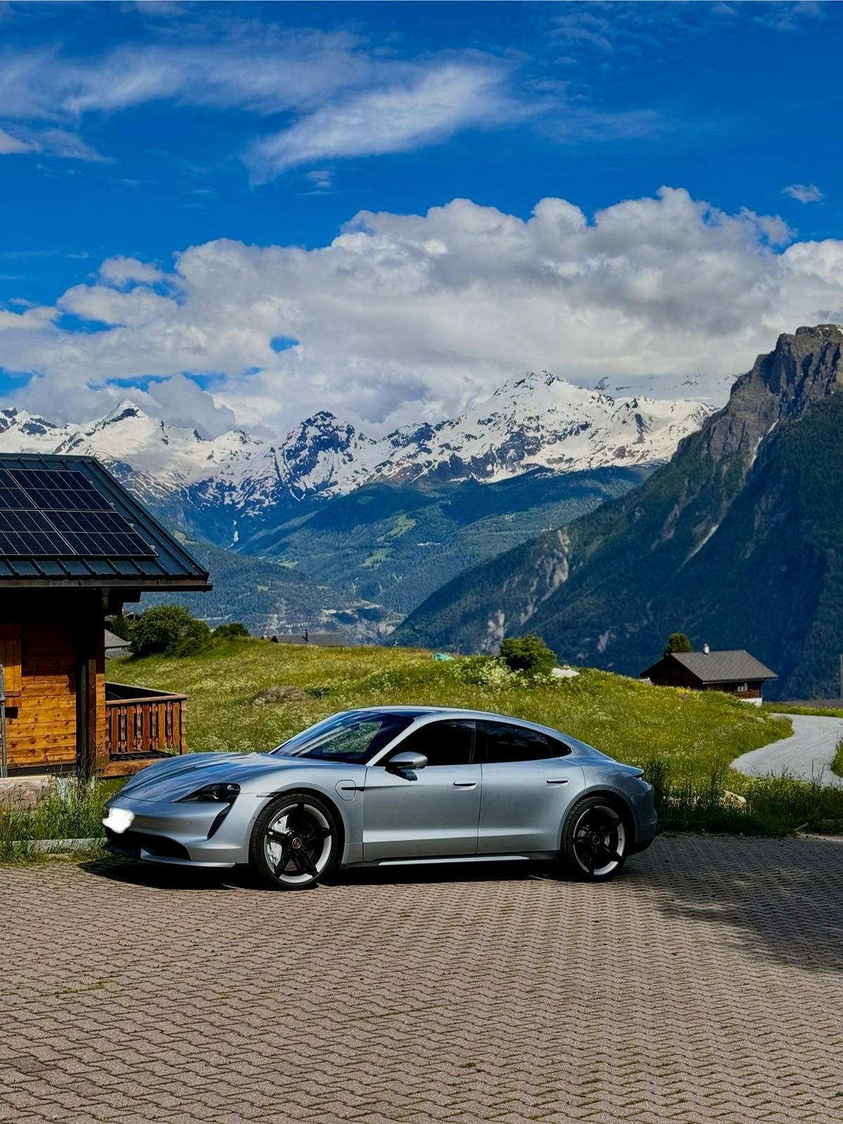 Porsche Taycan DOLOMITE SILVER Taycan Club WhatsApp Image 2024-06-16 at 17.49.19_9dd4c198