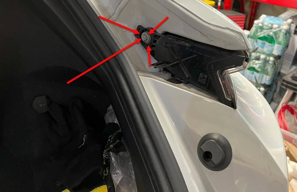 Porsche Taycan How-to DIY guide to retrofit Euro tail lights on North American Taycans 1718705106870-i