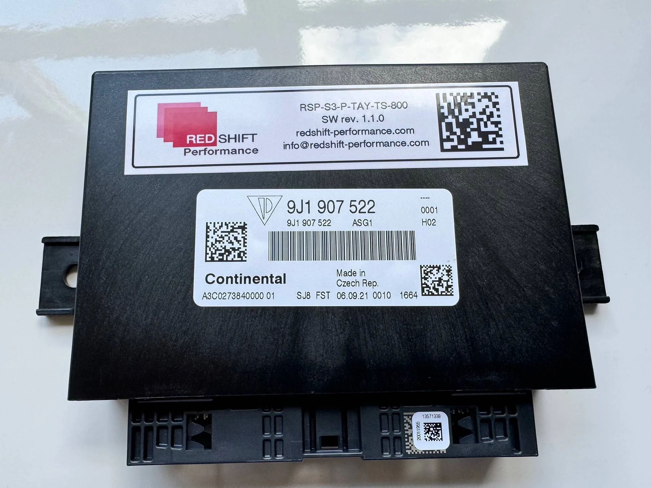 Porsche Taycan Redshift Performance - News & Updates - Secondary ECU in the mail without shipping original! IMG_1536