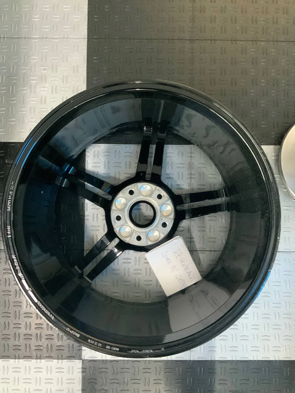 Porsche Taycan Taycan Mission E 21 inch x 9.5J front wheel (1) - Hi Gloss Black - Excellent Cond. imag