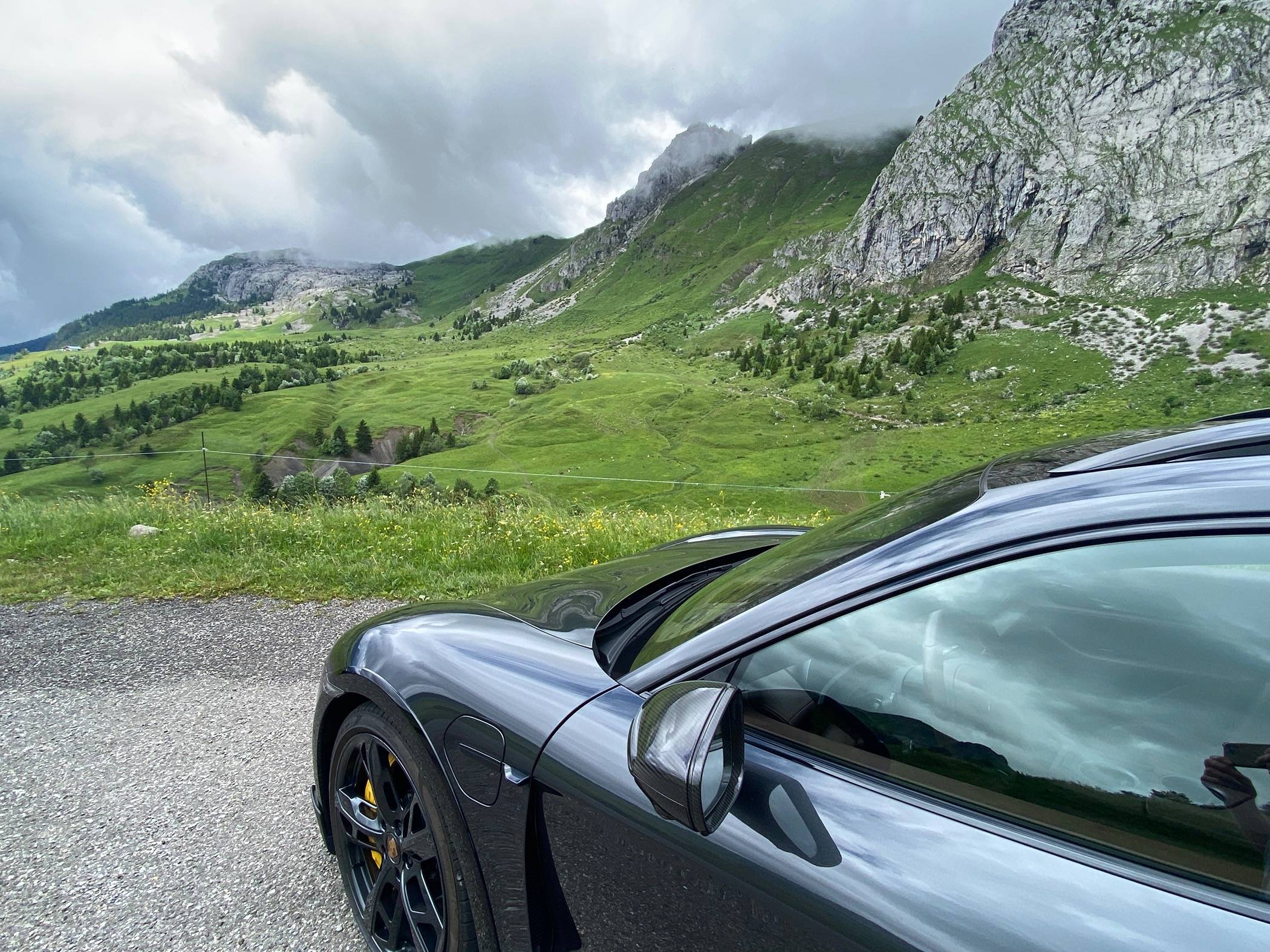 Porsche Taycan Swiss Taycan owners IMG_8272.JPG