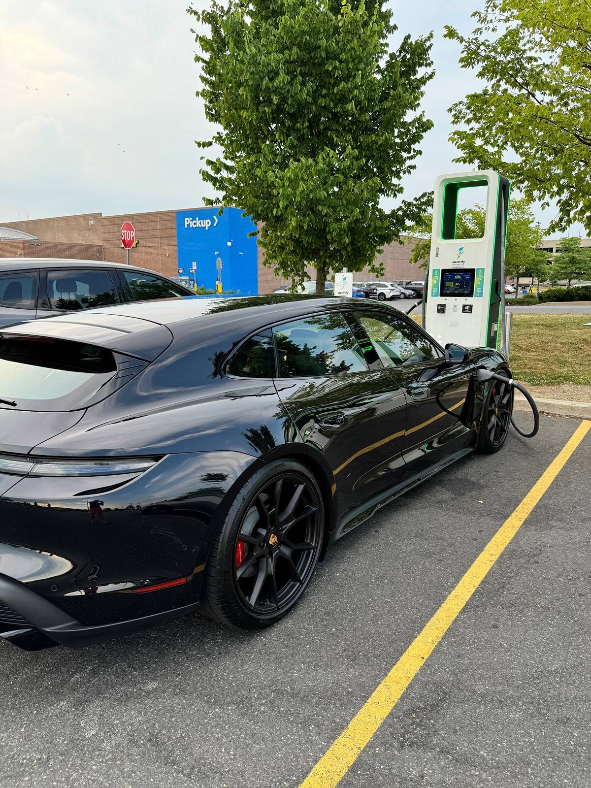 Porsche Taycan First time charging at Electrify America IMG_5022