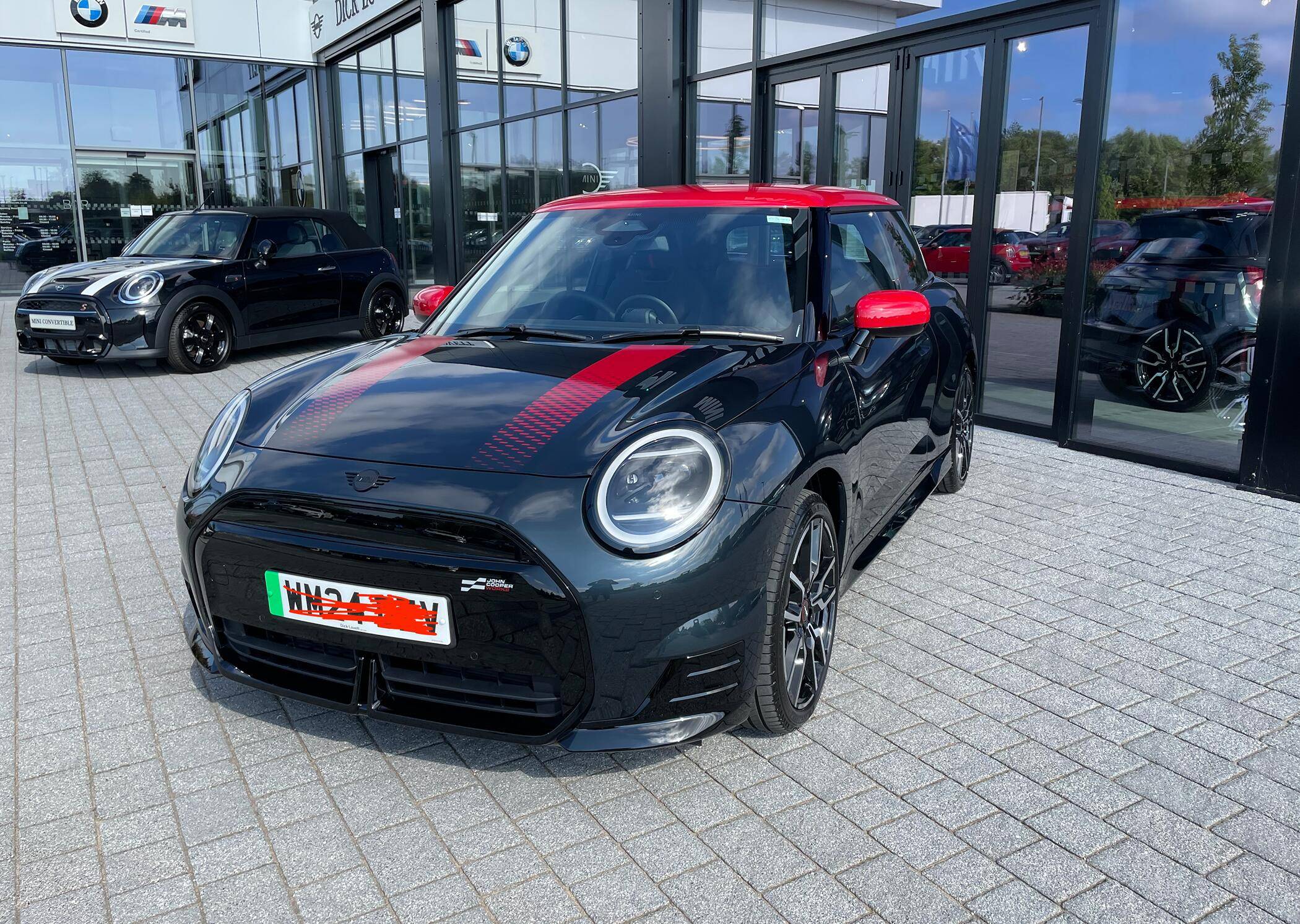 Porsche Taycan Better tech in the new Mini Screenshot 2024-06-25 at 16.26.19