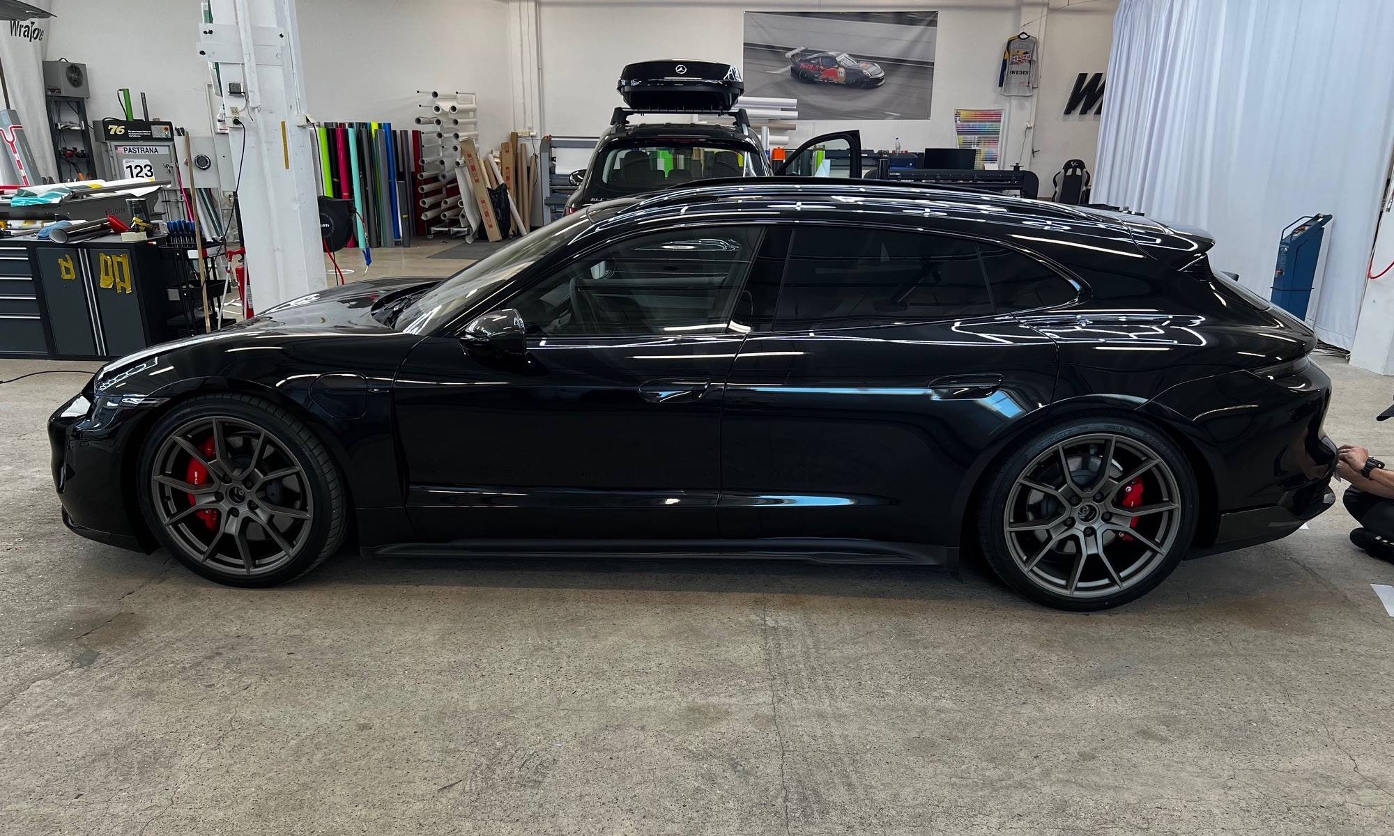 Porsche Taycan Unexpected issue with H&R spacer kit 7 mm all-around Side