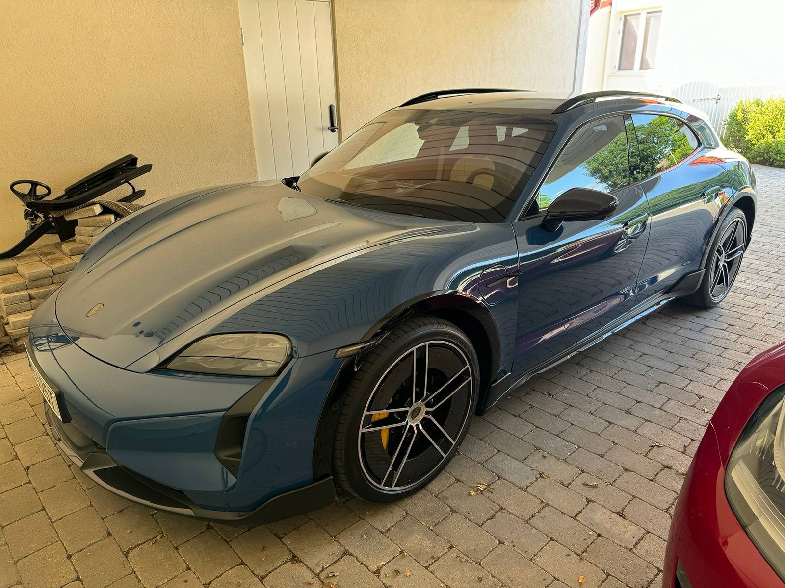 Porsche Taycan Goodbye Taycan, hello 2025 Taycan Turbo S Cross Turismo IMG_0846.JPEG
