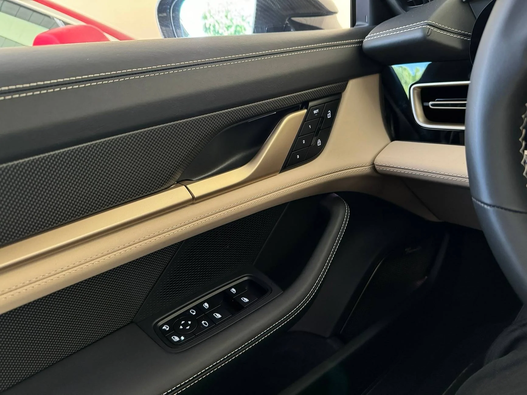 Porsche Taycan Goodbye Taycan, hello 2025 Taycan Turbo S Cross Turismo IMG_0860
