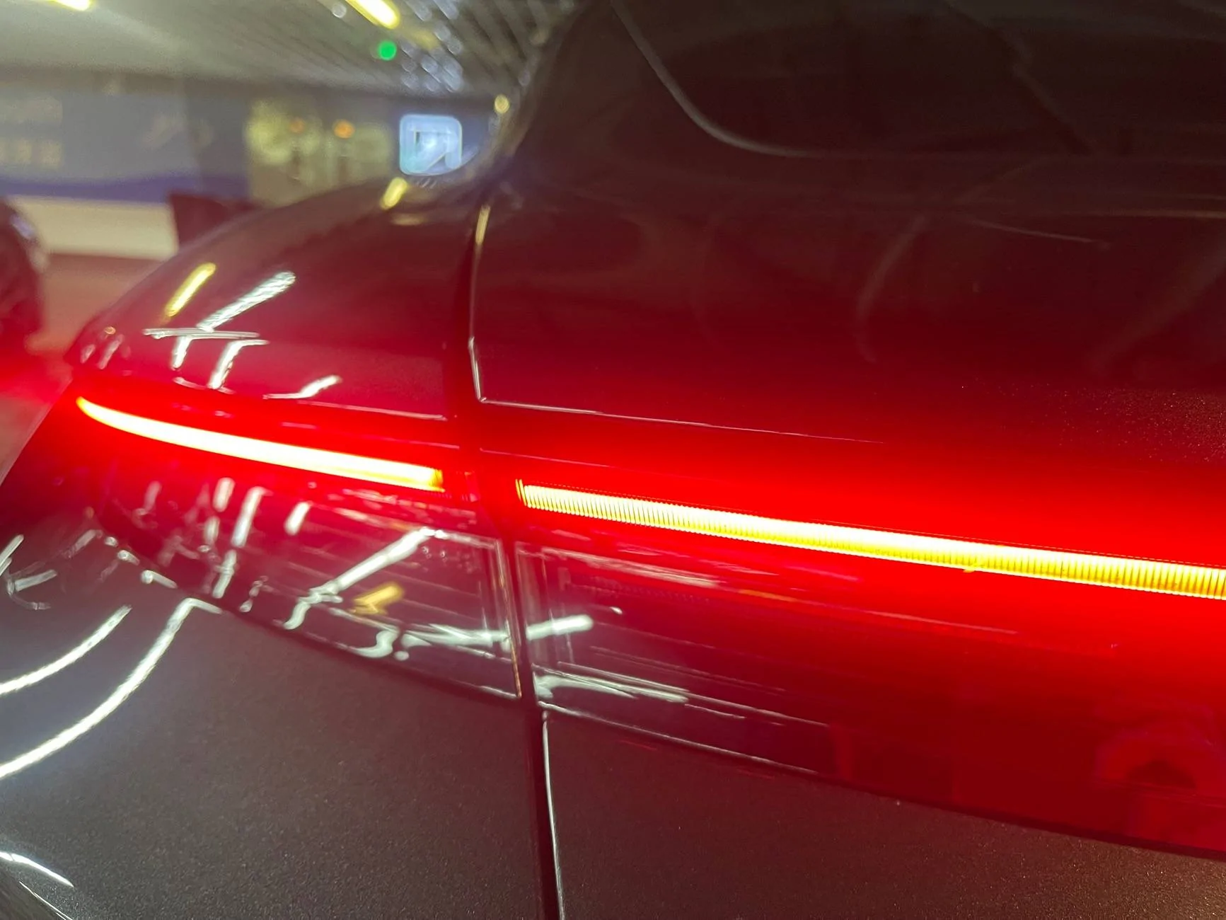 Porsche Taycan Misaligned rear spoiler IMG_7601
