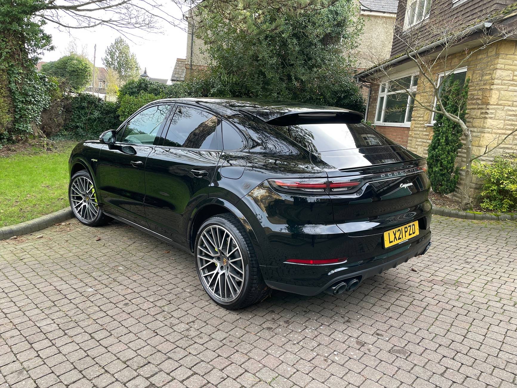 Porsche Taycan Cayenne E-Hybrid Coupe IMG_3569