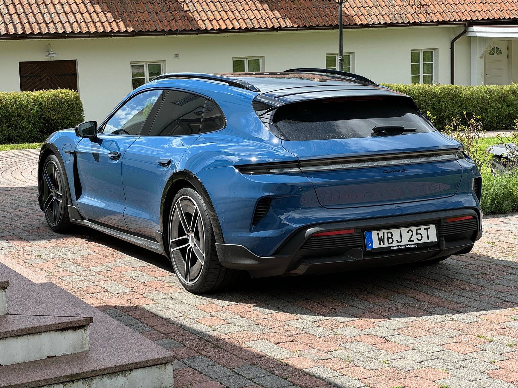 Porsche Taycan Goodbye Taycan, hello 2025 Taycan Turbo S Cross Turismo IMG_0959.JPEG