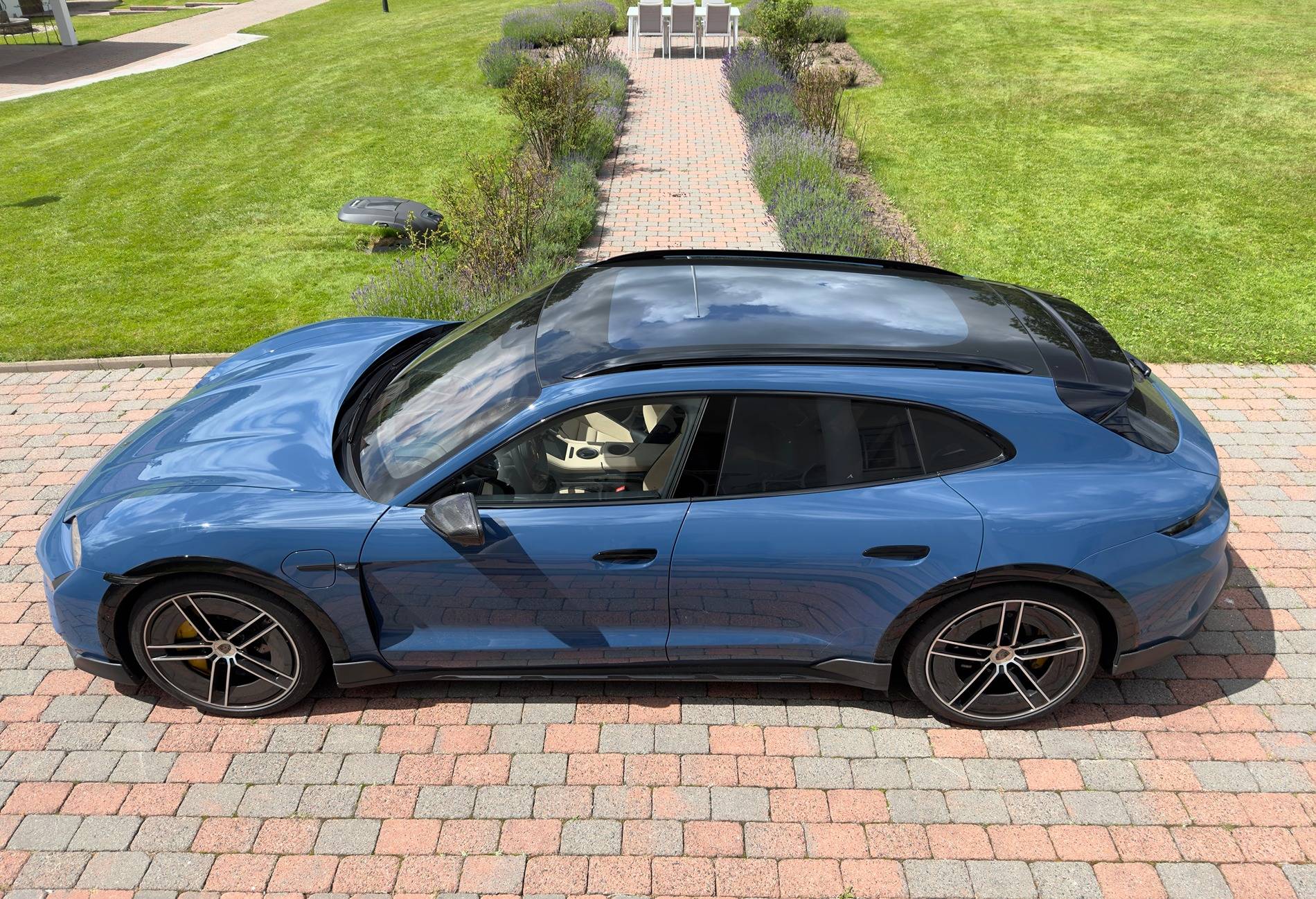 Porsche Taycan Goodbye Taycan, hello 2025 Taycan Turbo S Cross Turismo IMG_0982.JPEG