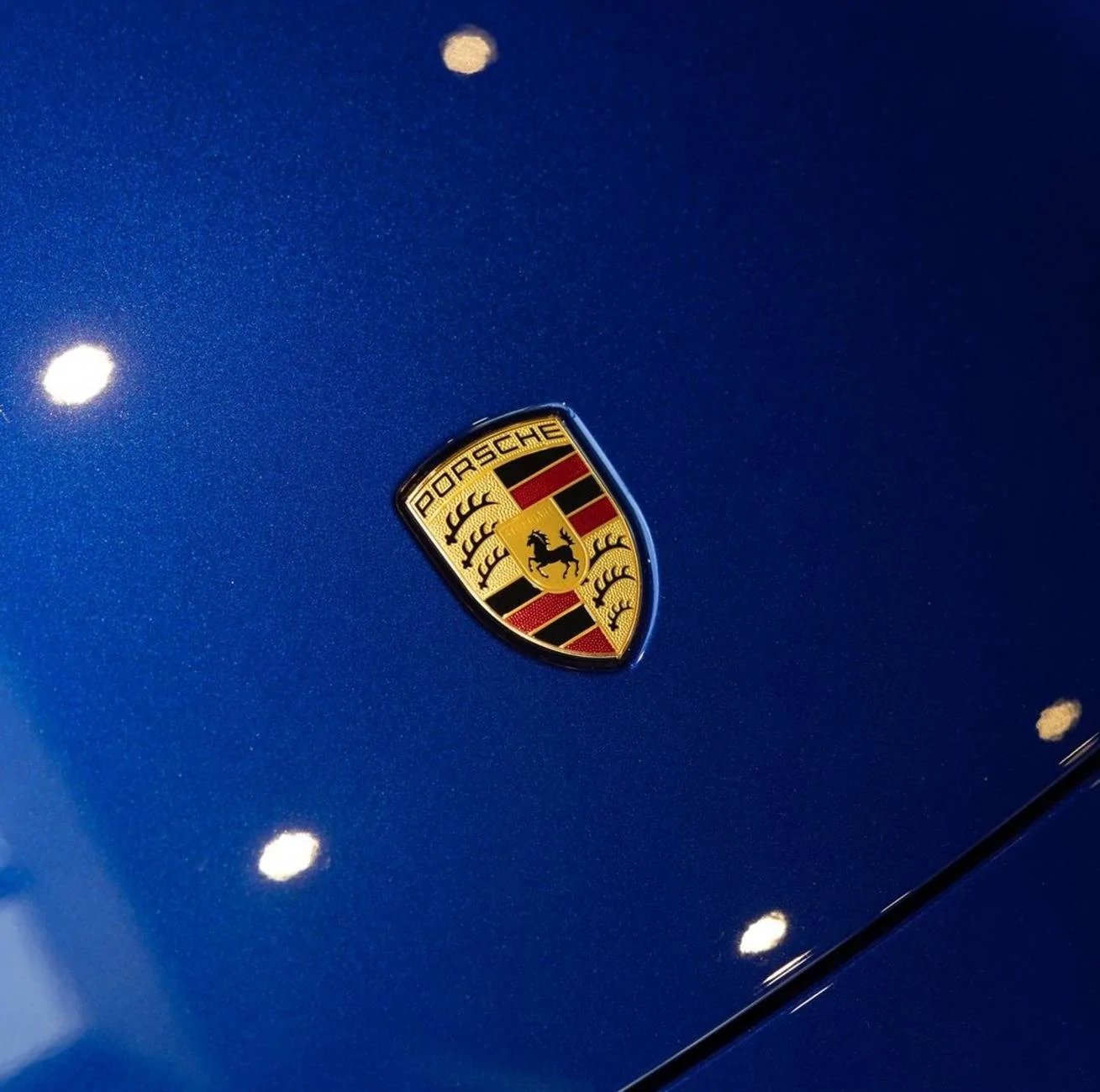 Porsche Taycan 🎨 PTS: PAINT TO SAMPLE Taycan Club & Photos Thread 1000043554