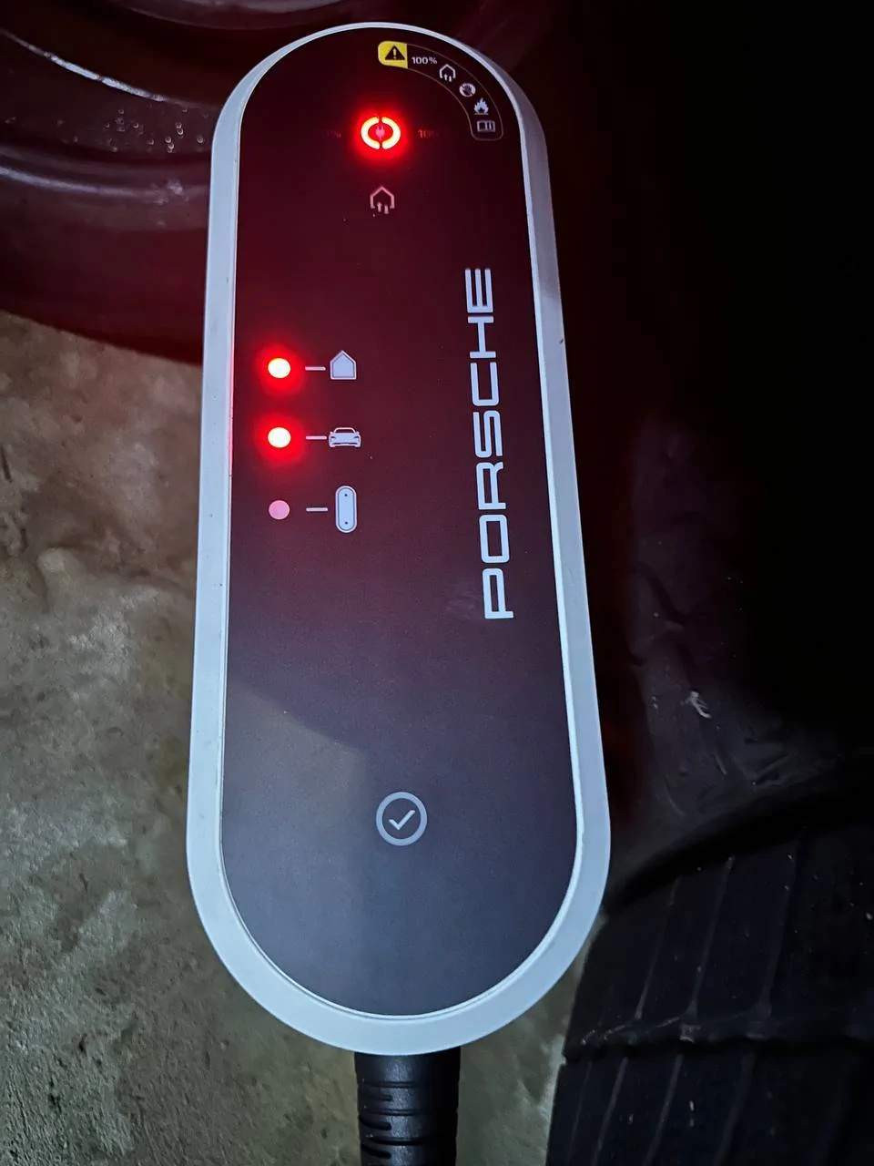 Porsche Taycan Porsche mobile charger plus (PMCP+) poor ground. photo_2024-07-10_22-23-20