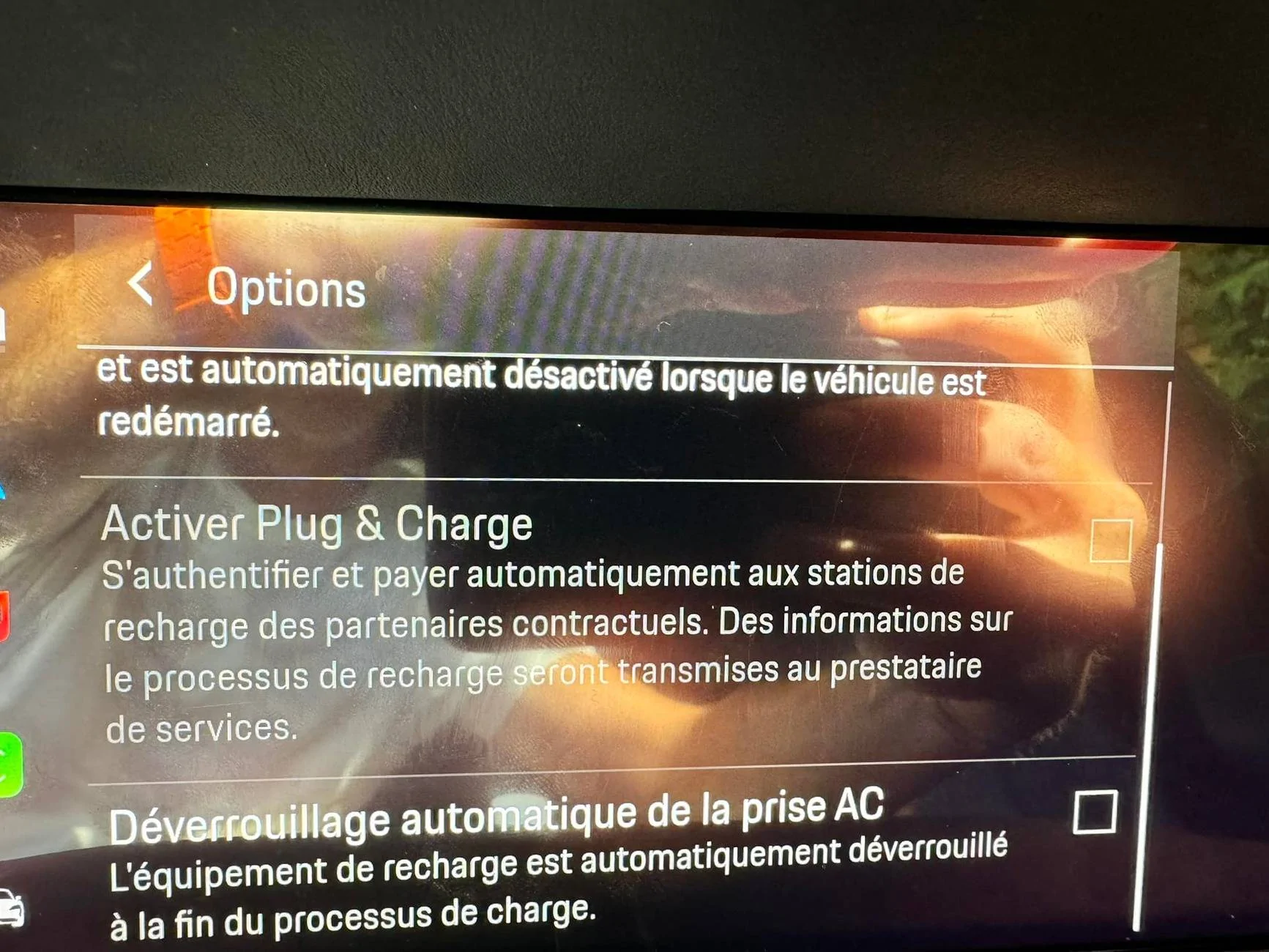 Porsche Taycan Plug&charge stays grey ( MY 2025 Taycan ) and can't be enabled. plugcharg