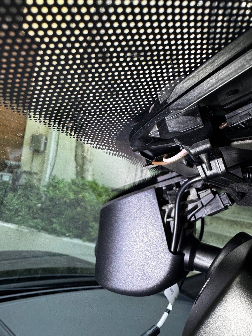 Porsche Taycan Fitcamx dashcam installation 1721089769438-25