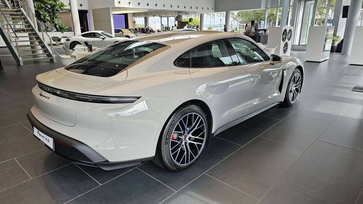 Porsche Taycan Taycan CT 4S MY config Porsche-Taycan-Refresh-JB-07