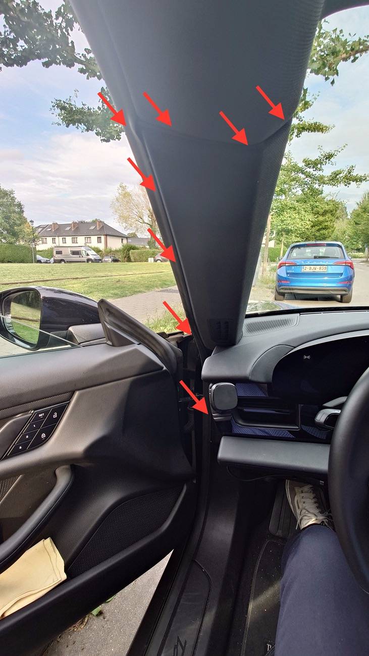Porsche Taycan Another dash cam installation : 70mai Omni 20240722_193706420.JPG
