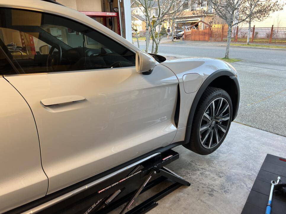 Porsche Taycan On off button on Taycan dangerous? 1721811814272-22